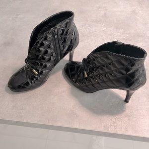 Black patent quilted short boots/4 inch heel/slip on faux tie/Hot in Hollywood